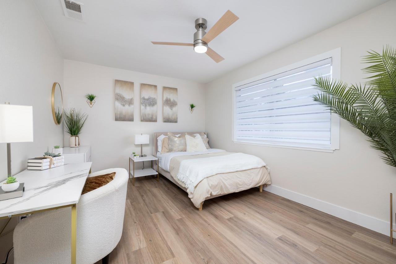 Single Story Minutes From Summerlin With Rv Parking & Dog Friendly لاس فيغاس المظهر الخارجي الصورة